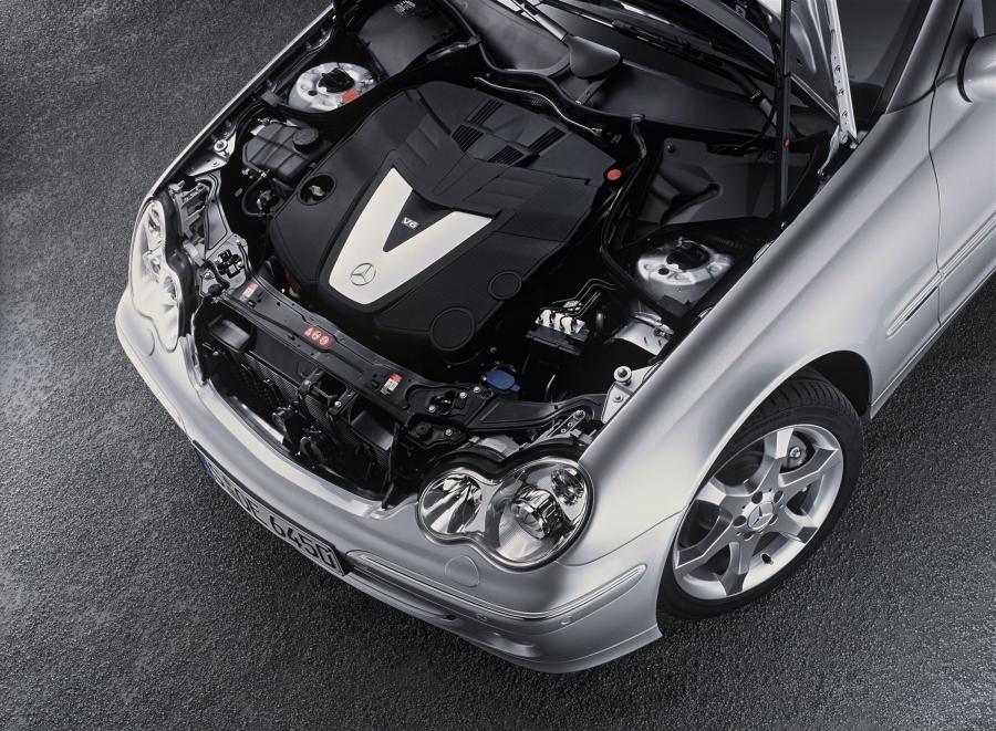  Mercedes-Benz C-Class 2004 года  (фото 21 из 88)